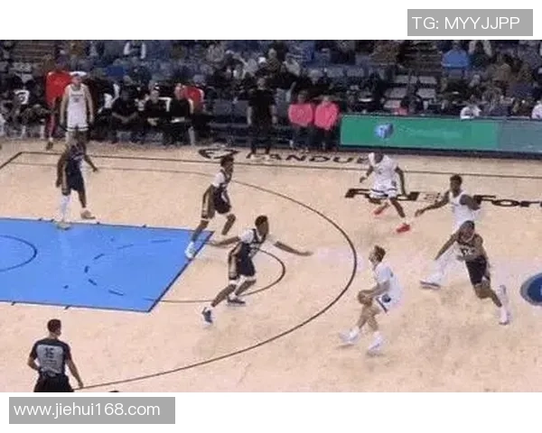 查克解析 - 爵士调查:马尔卡宁开赛至今场均30.6分,对阵公牛40分7篮板 查克解析 - 爵士调查:马尔卡宁开赛至今场均30.6分,对阵公牛40分7篮板